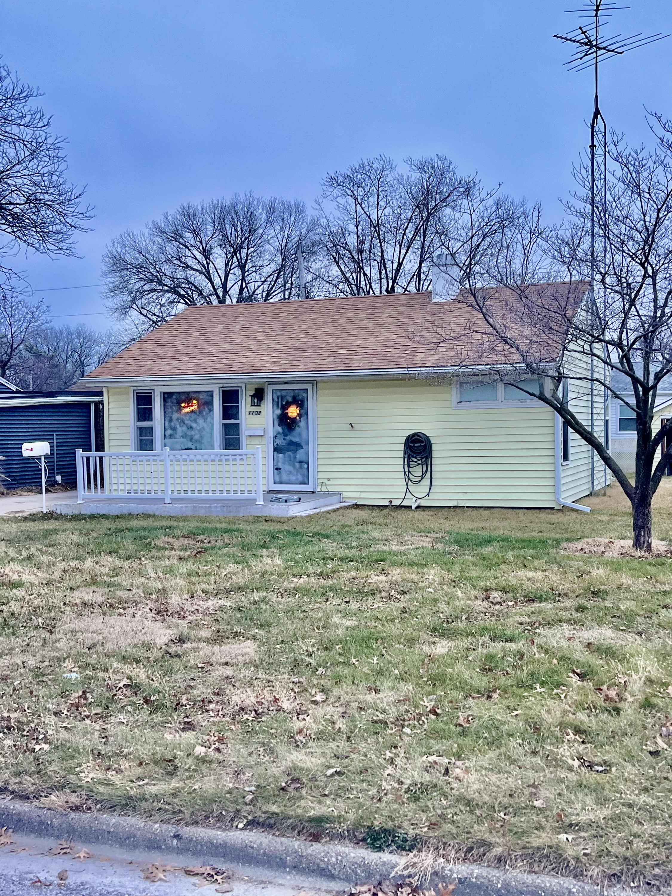 Property main image