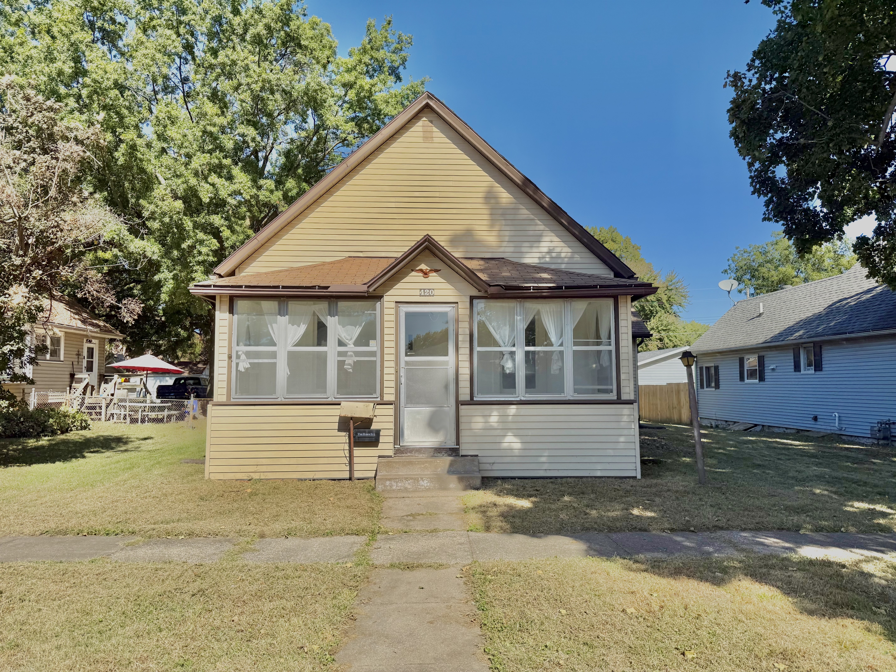 420 Hedge Avenue